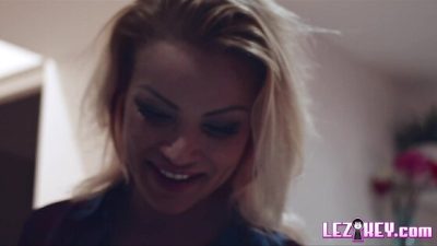 Metendo gostoso no cuzao dela